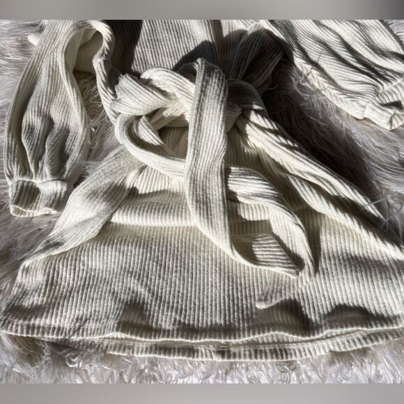 Majorelle white ribbed sweater dress/top large - Picture 2 of 10